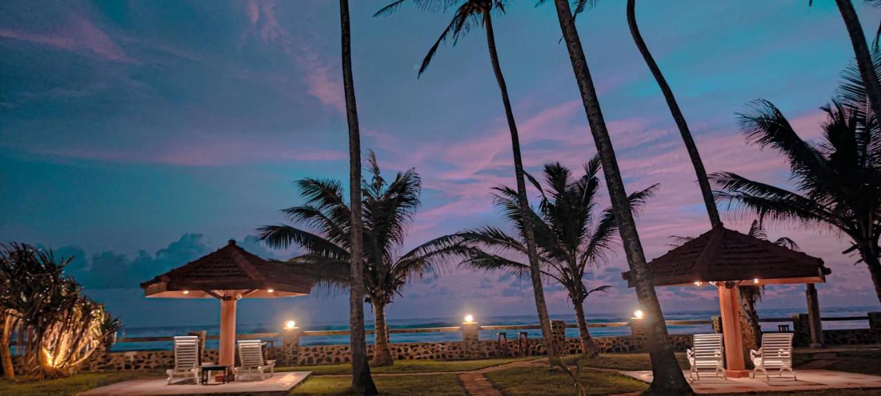 Nu-Vin Beach Hotel Ahangama Exterior photo